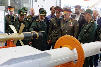 Is Iran supplying ballistic missiles to Russia for the Ukraine war?