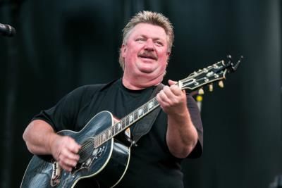 Joe Diffie's Posthumous Hit 'Ships That Don't Come In'