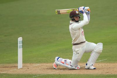 Tom Curran batting assault moves Surrey into strong position