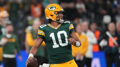 Matt LaFleur Doesn't Rule Out Possibility of Jordan Love Playing for Packers Sunday