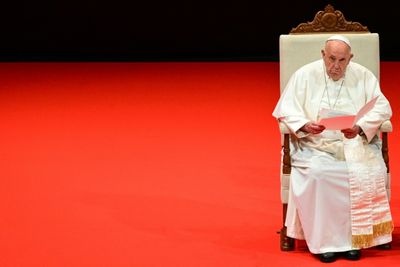 Pope Says Migrant Workers Need 'A Fair Wage'