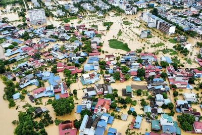 SE Asia Battles Floods, Landslides As Death Toll Passes 200