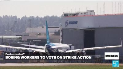 Boeing factory workers to vote on new union contract and strike action