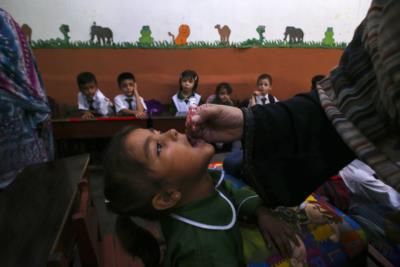 Gunmen Attack Polio Workers In Pakistan, Spreading Fear