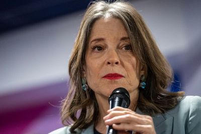 Marianne Williamson denies backing Trump over ‘eating pets’ smear against immigrants after saying ‘voodoo is real’