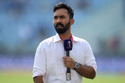'Don't think there will be much trouble...': Dinesh Karthik predicts India's dominance despite Bangladesh's historical win against Pakistan