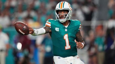 Patrick Mahomes, NFL World Wish Tua Tagovailoa the Best After Dolphins QB Exits Game