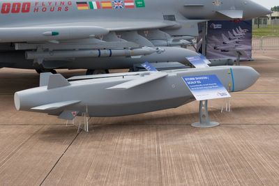 What are Storm Shadow missiles and why are they important in the Ukraine-Russia war?