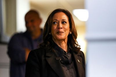 Kamala Harris talks assault-weapons ban and tax relief in Pennsylvania stop