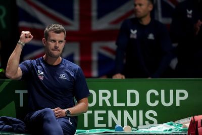 Leon Smith banking on record crowd to inspire GB in crunch Davis Cup clash