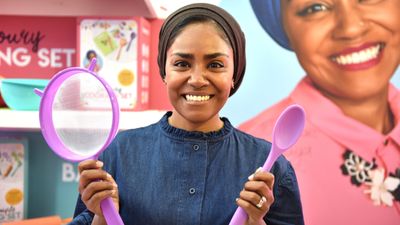 Nadiya Hussain nails cosy autumn chic with a gorgeous crochet cardigan and dark blue jeans