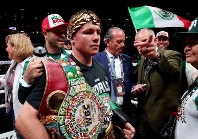 ‘Canelo’ Alvarez pummels Berlanga to retain super middleweight boxing belts