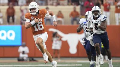 Vince Young Gave Arch Manning a Shout Out After Texas QB Ran in 67-Yard Touchdown