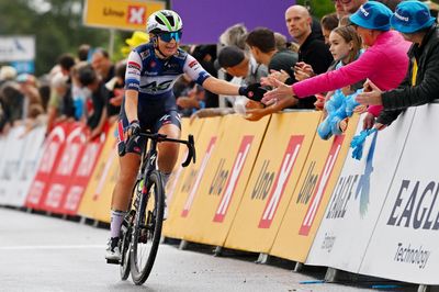 Maaike Boogaard sprints to victory at Grand Prix International d'Isbergues - Pas de Calais Féminin