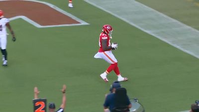 Patrick Mahomes's Latest Trick Play Results in Offensive Lineman TD vs. Bengals