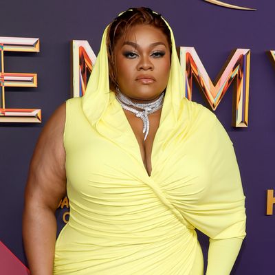 Da'Vine Joy Randolph's Neon Yellow 2024 Emmys Red Carpet Dress Confirms She's a Fashion Power Player