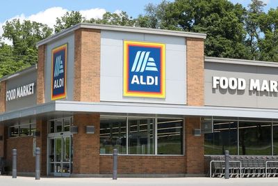 Aldi Is Hiring 13K Workers For Up To $23/Hour: Health Insurance, PTO And 100% Parental Leave Benefits Available