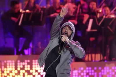 Eminem's 'Curtain Call: The Hits' Marks 700 Weeks Milestone