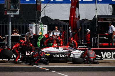 Power explains "strange" seat belt problem that thwarted IndyCar title hopes