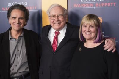 Buffett Family's Next Generation Poised To Become Major Philanthropists