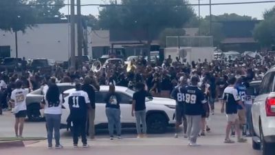 Visiting Saints Fans Had a Parade Outside Stadium After Beating Dallas