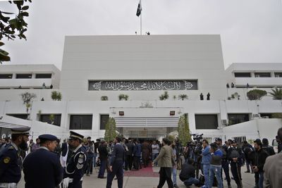 What are Pakistan’s controversial constitutional amendments about?