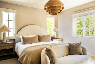 Designers are Swapping "Plain Beige" for This Cozy Caramel Color to Set the Tone for Fall