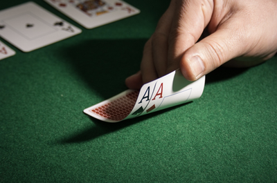 6 Tips for Managing Multiple Hands in Poker