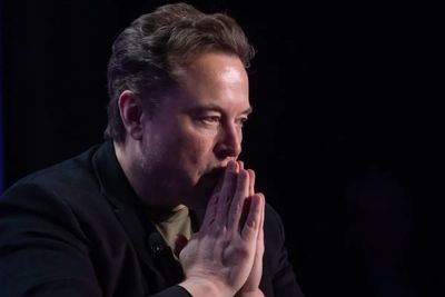 Elon Musk Slams British Courts: Pedophile Huw Edwards Avoids Jail, But Social Media Users Face Prison