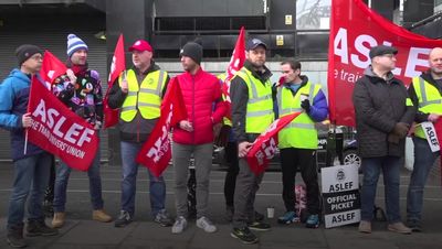 Train drivers accept pay deal ending strike action after two-year dispute with rail companies