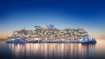 Norwegian Cruise Line shows off its new cruise ship