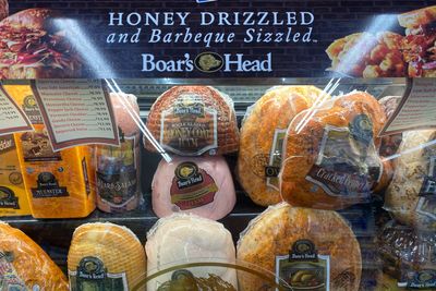 Boar’s Head closes plant after outbreak