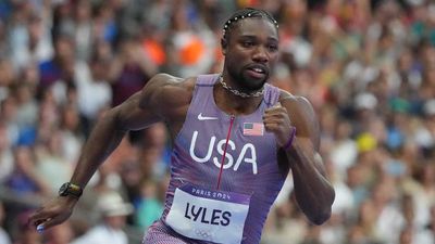 Noah Lyles Responds to Dolphins WR Tyreek Hill Challenging Him to a Race