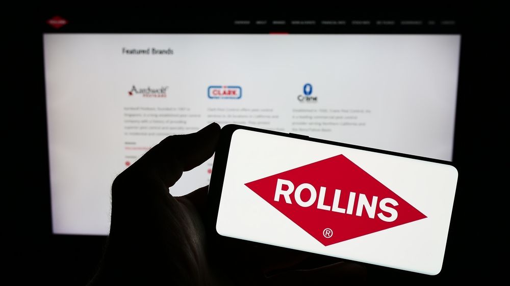 How Is Rollins #39 Stock Performance Compared to Other