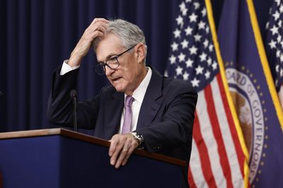 Jerome Powell's sunny economic outlook clashes with the Fed's bold interest rate cut