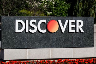 Is Discover Financial Stock Outperforming the Dow?