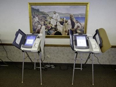 Presidential Candidates Focus On Core Supporters In Campaign Events