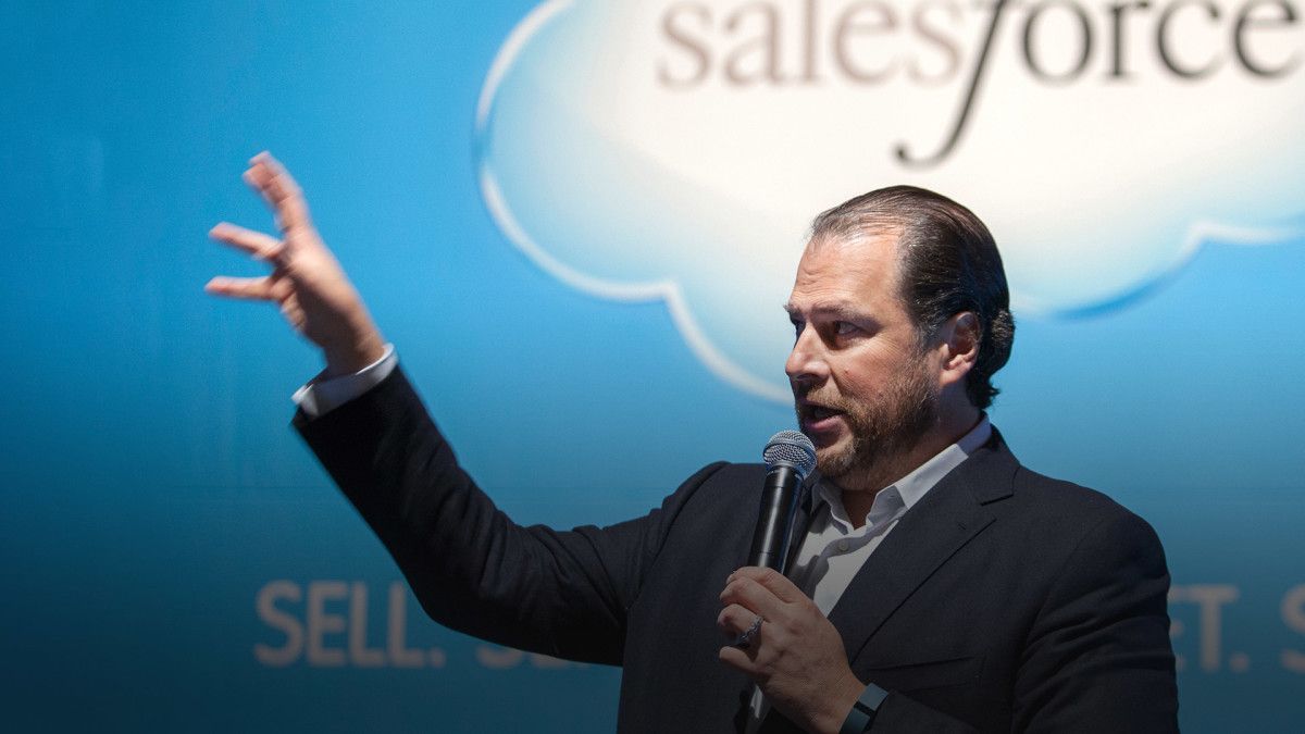 Analyst revamps Salesforce stock price target after…