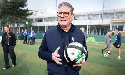 Keir Starmer’s £35k in free tickets puts football regulator plans under scrutiny