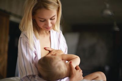 Longer Breastfeeding Reduces Risk Of Asthma Via Healthy Microbiome In Gut, Nasal Cavity: Study