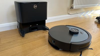 Hoover HG4 Hydro Pro robot vacuum review: late to the party but still great