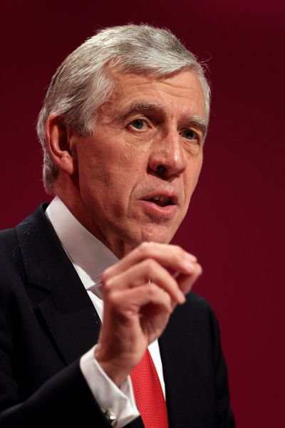 Harrods boss Mohamed al-Fayed was a bully says Jack Straw who rejected his application for citizenship