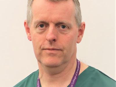 Top A&E doctor accuses NHS leaders of normalising treatment in corridors