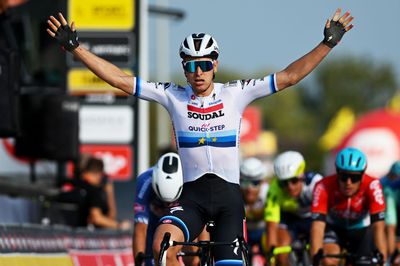 Kampioenschap van Vlaanderen: Tim Merlier scores his first win as European Champion