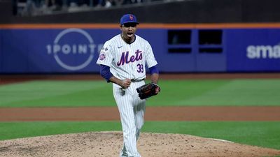 Edwin Díaz's Entrance Looks Ever Cooler if You’re Flying Over Citi Field