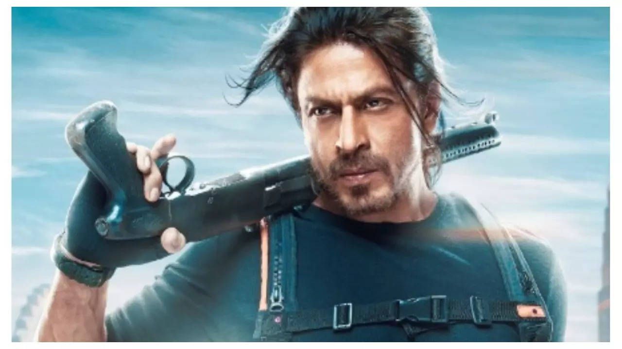 Abbas Tyrewala CONFIRMS Shah Rukh Khan's 'Pathaan 2';…