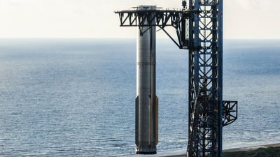 SpaceX practices for epic Starship booster catch attempt (photos)