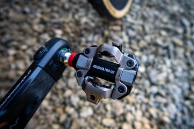 Favero Assioma PRO MX-2 power pedals review: light, low and accurate