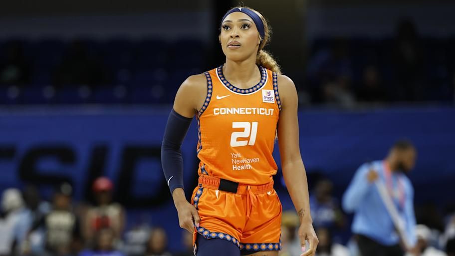 Fans Rip WNBA for Connecticut Sun's Awful Practice…