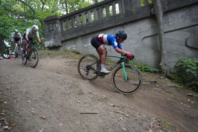 US Cyclocross Series: Hélène Clauzel outsprints Maghalie Rochette for C1 women's win at Rochester Cyclocross